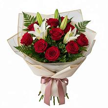 Букет цветов из:  Лилии и Розы в Маджалисе