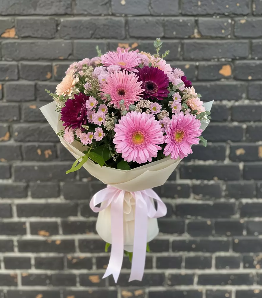 Букет цветов из: Герберы и Хризантемы в Маджалисе