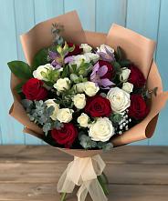 Букет цветов из:  Розы и Альстромерии в Маджалисе