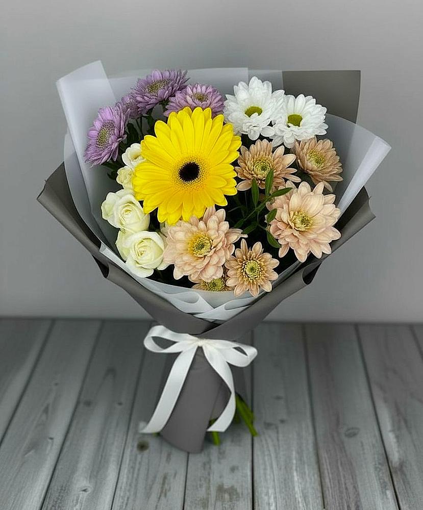 Букет цветов из: Розы, Герберы и Хризантемы в Маджалисе