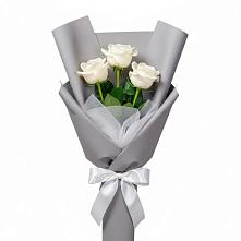 Букет 3 белые розы в Маджалисе