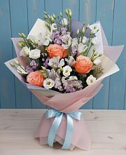 Букет цветов из:  Лизиантусы, Розы, Альстромерии и Гипсофила в Маджалисе