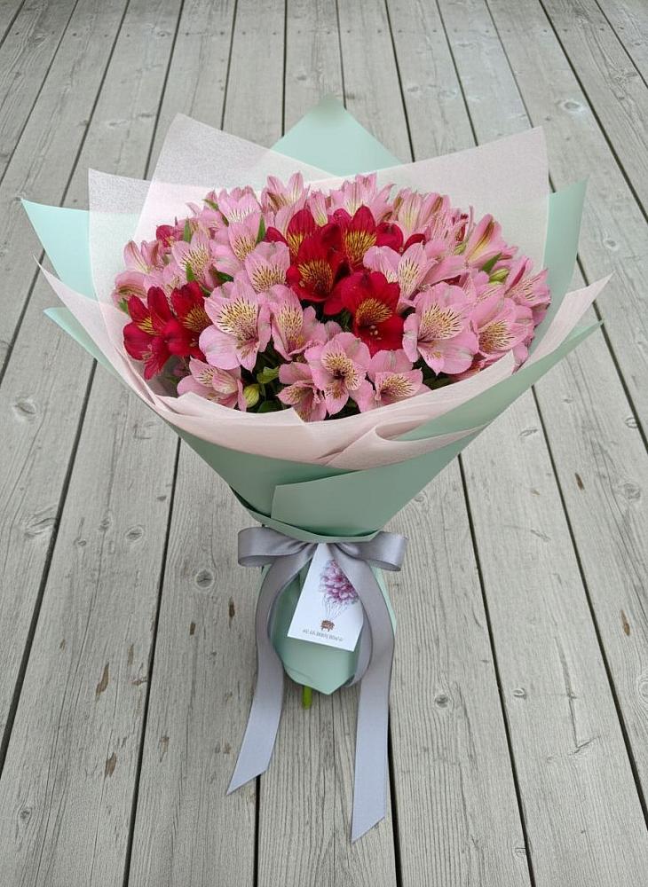 Букет цветов из: Альстромерии в Маджалисе