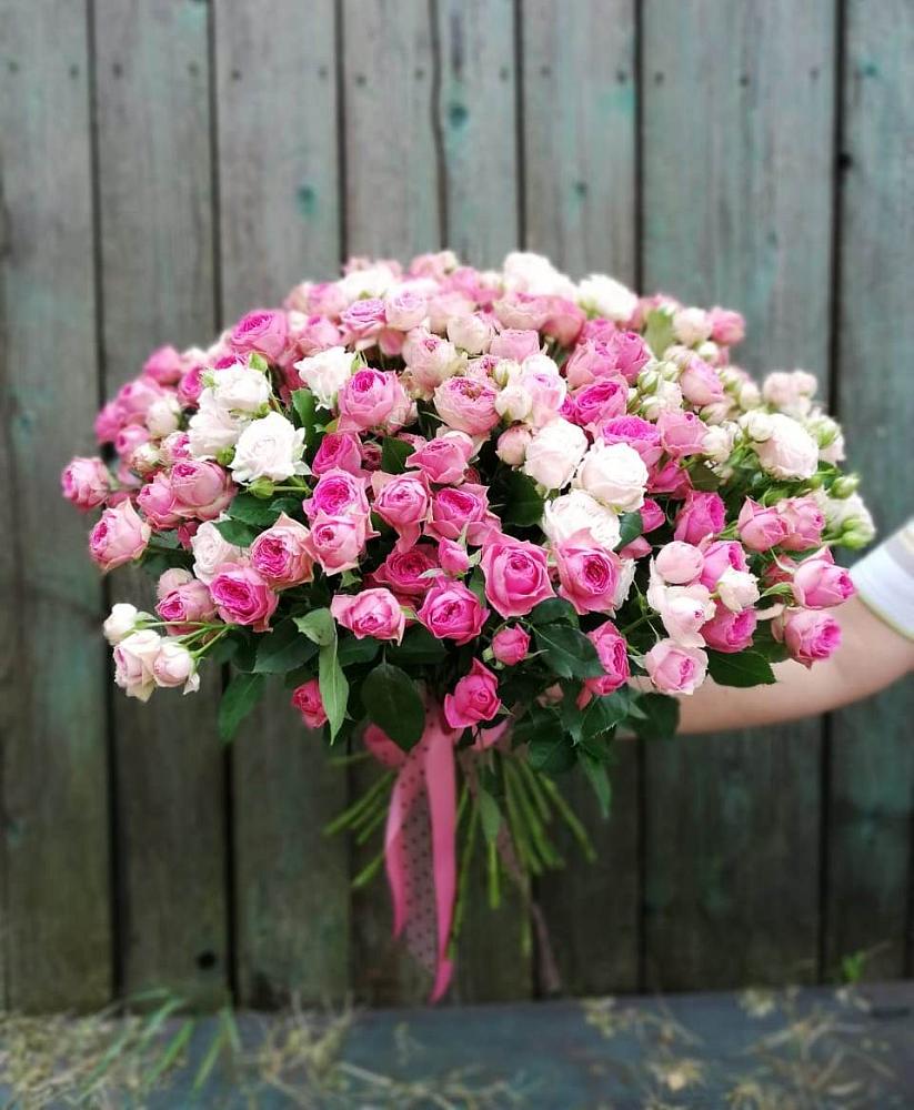 Букет Розовые кустовые розы Натали и Лав Лидия в Маджалисе