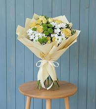 Букет цветов из:  Хризантемы и Розы в Маджалисе