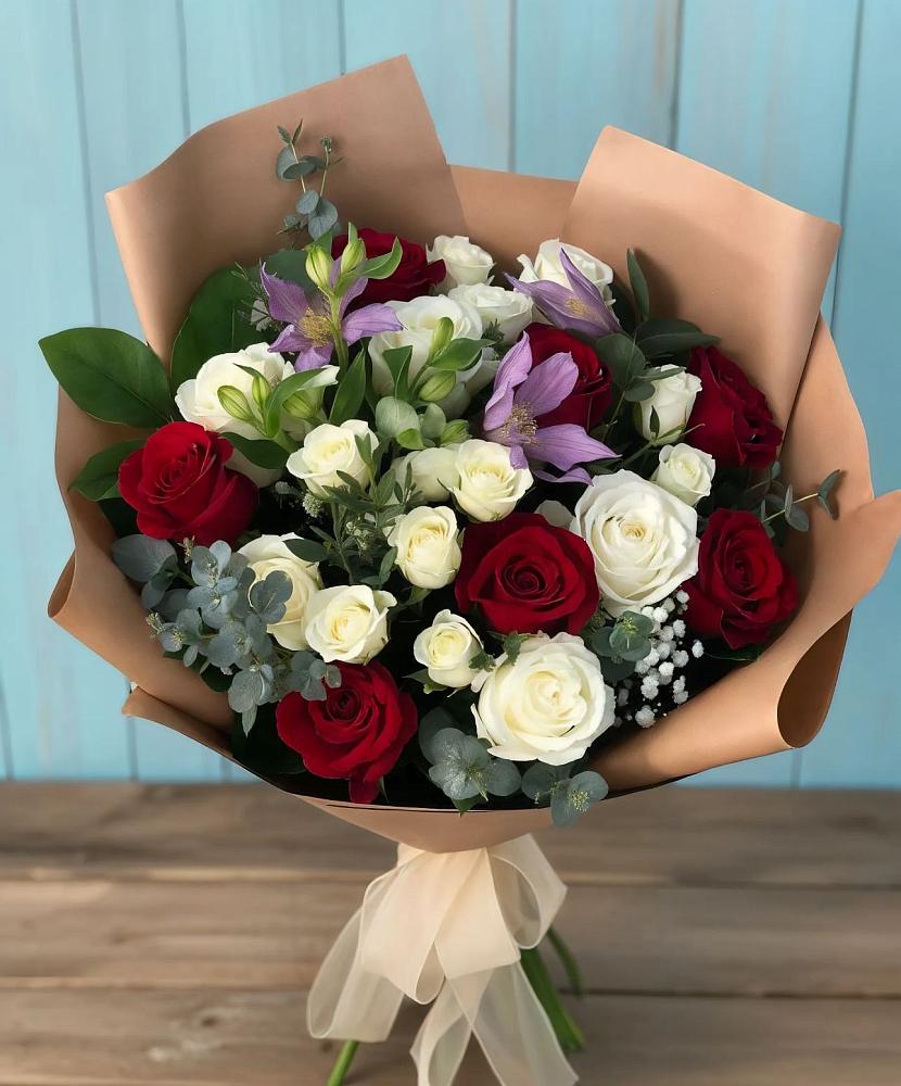 Букет цветов из: Розы и Альстромерии в Маджалисе