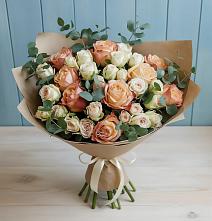 Букет цветов из:  Альстромерии и Розы в Маджалисе