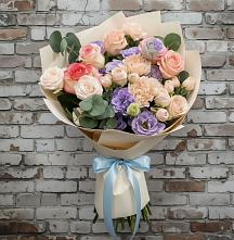 Букет цветов из:  Розы, Лизиантусы и Гвоздики в Маджалисе